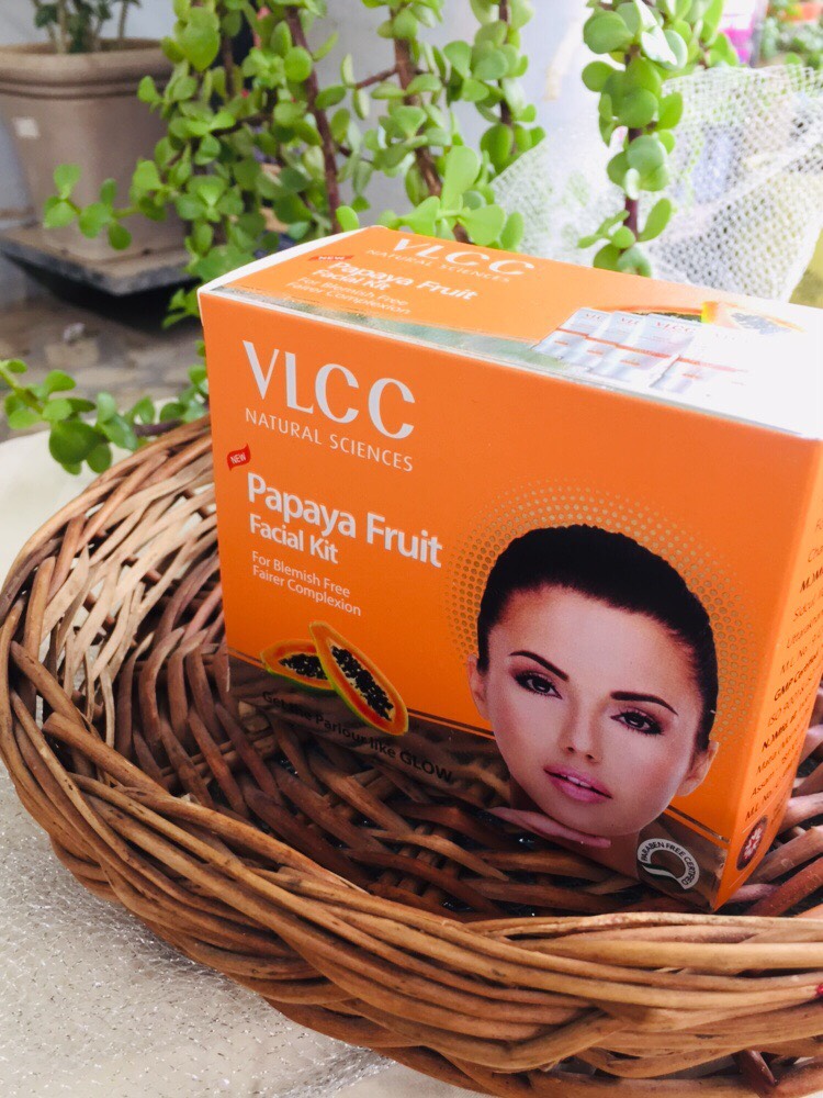VLCC papaya fruit facial kit